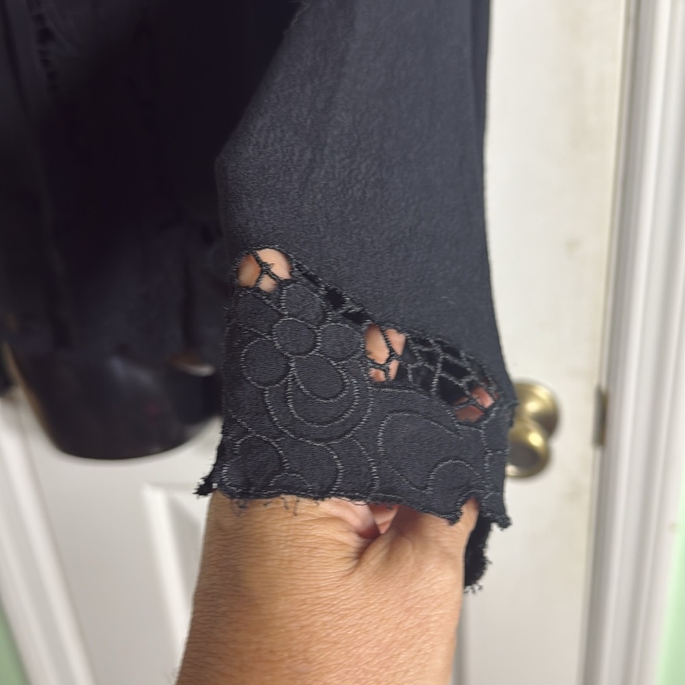 Monteau Black Semi Sheer Embroidered Cut Out Long Sleeve Boho Gypsy Top Size Med - Picture 7 of 13